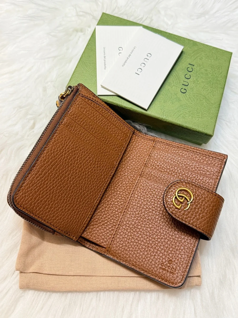 SOLD‼️Gucci GG Bamboo Grained Leather Bifold Compact Wallet - Picture 3 of 14